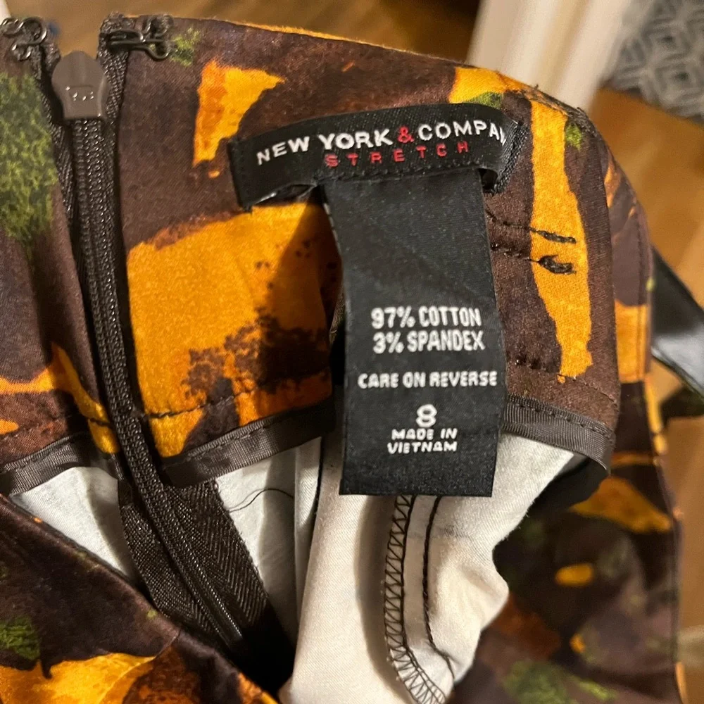 New York & Co. size 8 pencil skirt - Picture 6 of 6